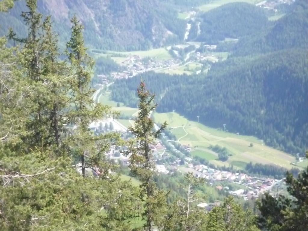 Hôtel Berghaus Drei Tannen à Oetz Extérieur photo