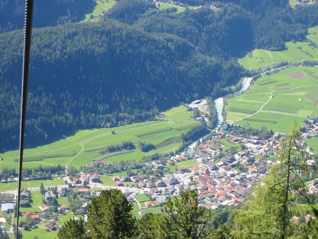 Hôtel Berghaus Drei Tannen à Oetz Extérieur photo